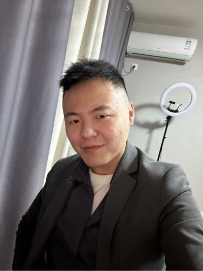 升级id6到id7，带哈曼卡顿，带抬品。只需要安装，包含中
控，主机，仪表盘，功放，厂家给提供远程编程，需要等待到
货后安装，有安装经验的师傅