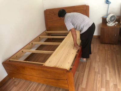 我从事家具安装已经12年了，熟悉各种衣柜，上下床，鞋柜，屏风等，工作勤奋认真，客户满意。客户的好评是我最大的动力。