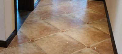 木地板安装维修，脚线。电话15269652621