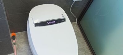 卫浴类淋浴房安装体力活