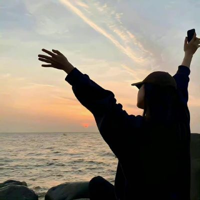 需要从济南市区运一些画到济南西站这边。画框大概两米左右。