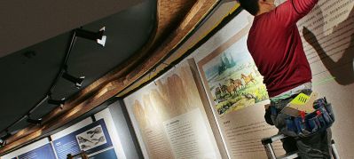 专业壁纸壁画，壁布，贴膜，欢迎你的来电18201516205