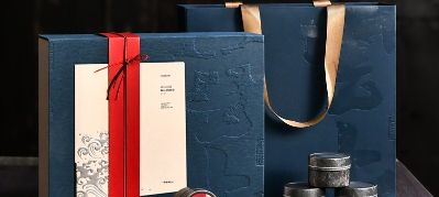 真正的印刷源头工厂!!!全网超高性价比真正的印刷源头工厂!!!全 网最高性价比主营:1、宣传册、画册，标书，教材，杂志书刊，说明书，内刊，手册，笔记本、封套，无碳复写联单，各种单据合同2、单页卡片类:海报，单页，折页，各种卡片，名片，PVC卡，信纸，吊牌，吸管套，硫酸纸，水晶标，uv转印贴。3、不干胶贴纸:各种材质不干胶，条形码，卷标4、袋类:信封，红包，手提袋，档案袋，无纺布袋.5、其他:喷绘、展架，易拉宝，广告扇，纸杯，展会会议用品。