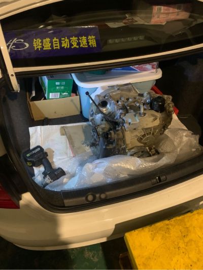砌墙团队