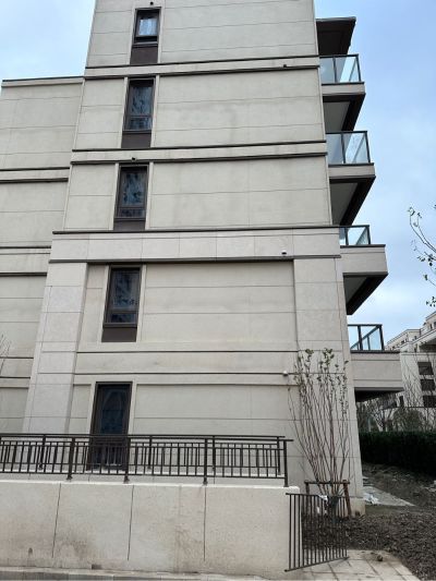 熟练住宅建筑标识标牌安装