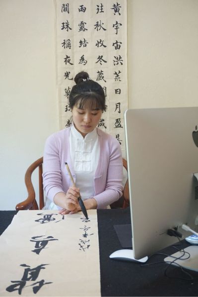安装：卷帘窗长242cm高88cm
安装：门档板长67cm高80cm
设备齐全寻求安装师傅