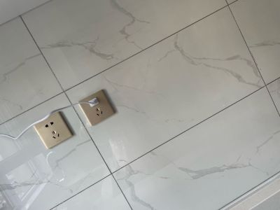 维修家具瓷砖