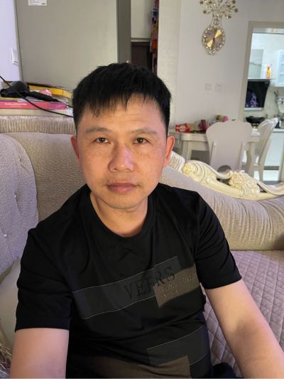 800*2600岩板上墙，部分要现场切割，按实际铺贴面积算，大约75平，60元/平