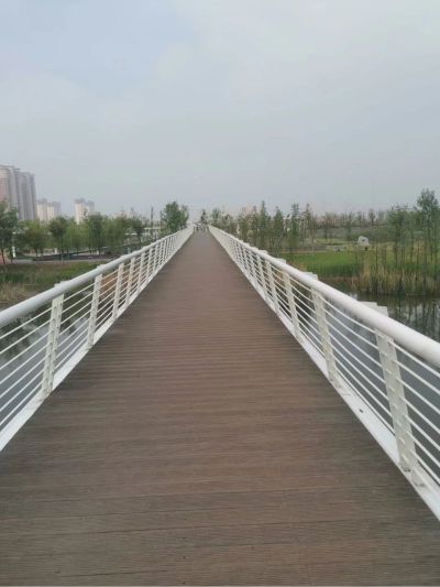 普工