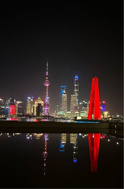 2台电视机要求挂装，40寸和70寸 自己有挂架，要求2月8日下午安装