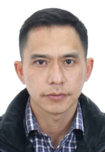 承接 移门 窗户  阳光房 淋浴房  办公室玻璃隔断工程。有实体店质量保证。