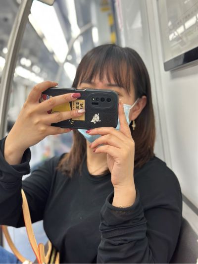 安装展示柜