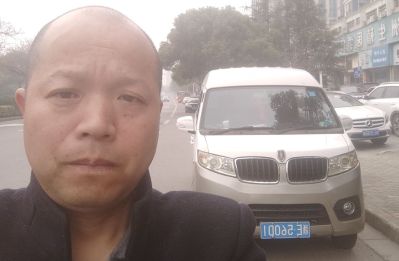 本人承接各种装修维修家装工程和各种门锁按装和维修