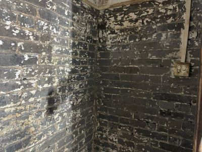 清理装修垃圾，大概3平方左右