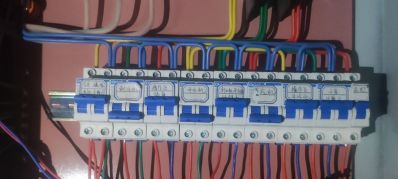 水电路维修安装，打压测漏取短丝。经验到位，精准，为客户解决疑难问题