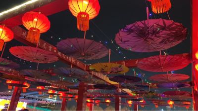 瓦工贴砖