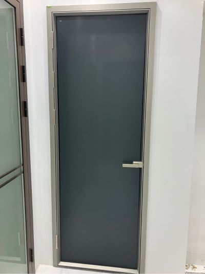 安装铝门无