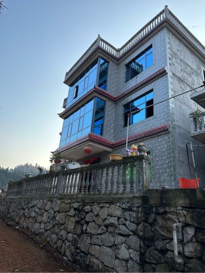 门窗安装打胶