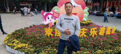 专业搞叉车出租的，设备搬迁，厂房搬运，工地卸货