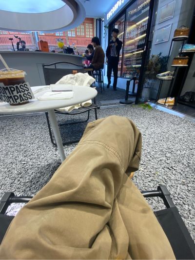 面前在开塔吊
