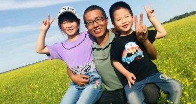 做定制家具安装8年多  期间索菲亚  欧派 金牌 全友 志邦等品牌的单都做过  承接定制衣柜 橱柜等安装  卓越品质 匠心铸造 我的服务理念是：拧好每个钉子，做好每个柜子，服务好每个客户！