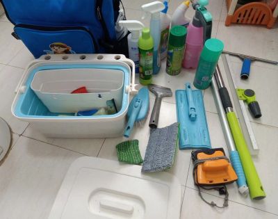 专业保洁，家庭保洁，日常保洁，深度保洁，专业擦玻璃