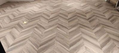 木地板安装，安装木地板安装木地板瓷砖美缝