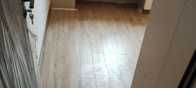 承接家装工装酒店学校木地板安装  有需要老板电话18224014042