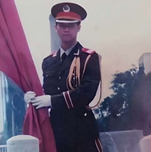 专业清洗家电油烟机，空调，中央空调，冰箱，洗衣机，开荒保洁，深度保洁