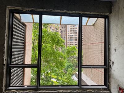 铝合金窗安装