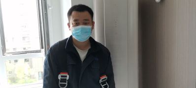 空调安装移机空调安装移机打孔墙孔掉板作业