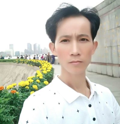 专业上门家电清洗，可清洗各种家电安装维修空调加氟。电话☎18674596897