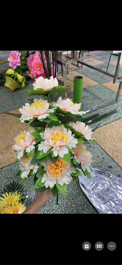 包工包料车库浇筑水泥地，8个平方左右的面积