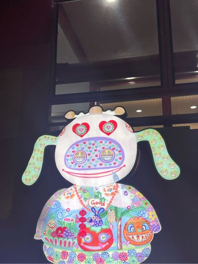 一个厨房。两个卫生间