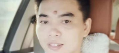 本人是专业木工，做吊顶，打衣柜，隔墙，家装工装，欢迎有需要的老板联系13057151352