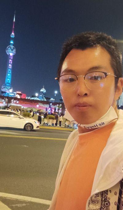 楼梯安装  平台护栏围栏雨棚安装  打孔