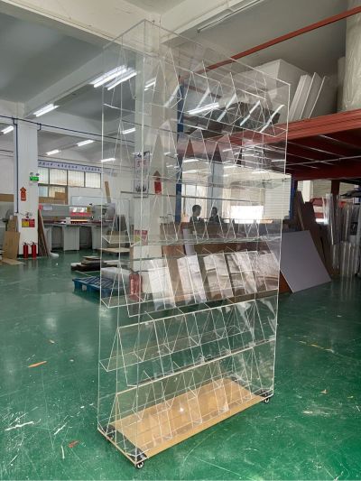 一个27*27*120cm展示架，需要打木架，已有内包装