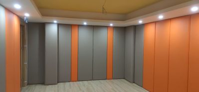 上海及周边软硬包背景墙安装与制作上海缘家居软硬包背景墙制作，沙发卡座定制与换皮做新，木格栅，皮格栅，木饰面，软包，皮雕，刺绣，隔音棉制作与成品软硬包背景墙按装，质量有保证，价格实惠，欢迎朋友们咨询下单，电话13917273616    
承接:宾馆，酒店，别墅，会所，家装软硬包及沙发卡座，以及各种定制，