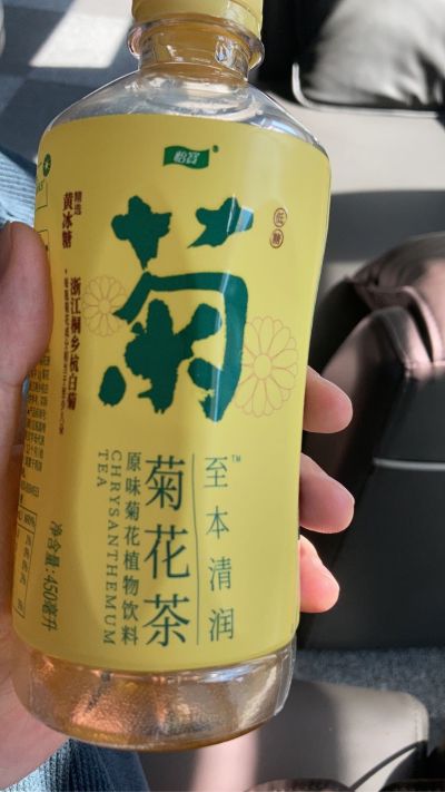 公司有4个中央空调，3个柜式空调，还想装8个小房间的风管，来个人看看这些中央空调和柜式能改风管吗