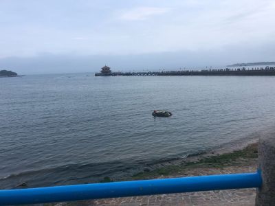 桌子框地板