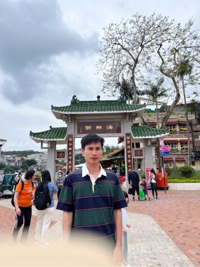 门窗安装师傅