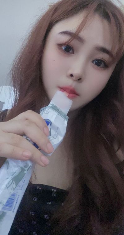 楼上装修。楼下灯接触不良，需要电工上门维修，费用面议