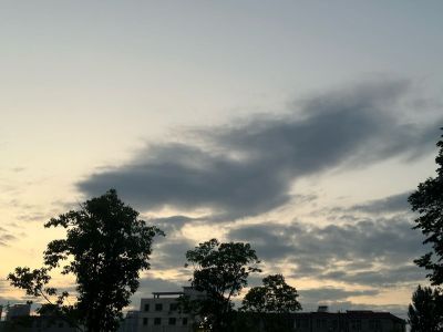 烟道被顶堵住了，需要重新做厨房吊顶