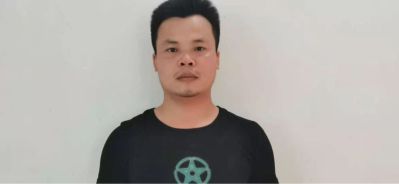 卫浴镜柜安装