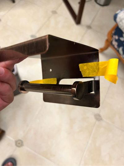 前大门安装，须拆除原先卷闸门，再装铁门