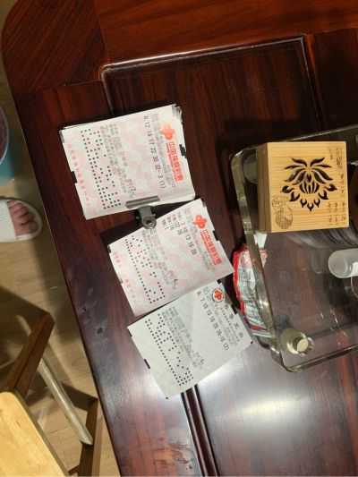 只需打两个小眼