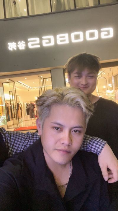 砌几十个砖。有现在的砖，只需要师傅砌，大概个把小时可以完成，联系我