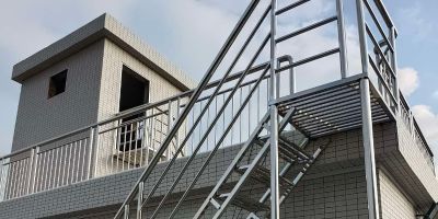 不锈钢  铝合金门窗。