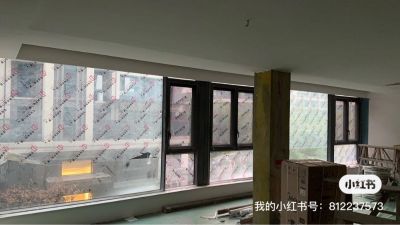 打胶门窗安装