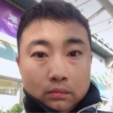 周五时间.安装踢脚线大概50米左右..需要熟练师傅来安装地点浦东新区川沙.
